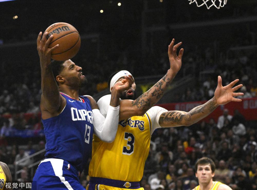 他在场上表 他在场上表